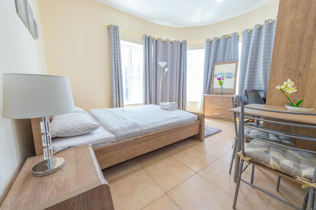 Luxury Escapes - Modern Budget Studio With Balcony In Jlt! Dubai Ngoại thất bức ảnh